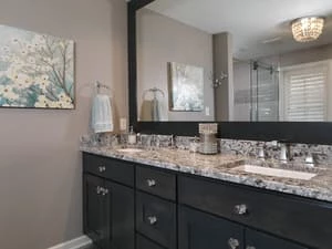 Outlet 👏 Delta Faucet Ashlyn® Two Handle Widespread Bathroom Sink Faucet with Pop-Up Drain Assembly in Polished Chrome 🔔 - Image 2