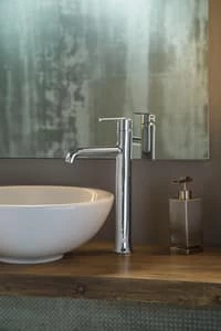 Hot Sale 🎁 Delta Faucet Trinsic® Single Handle Vessel Filler Bathroom Sink Faucet in Brilliance® Stainless ✨ - Image 4