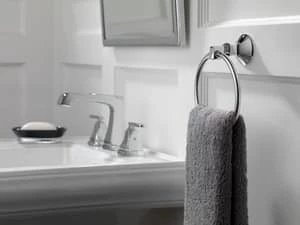 Deals 👍 Delta Faucet Ashlyn® Round Closed Towel Ring in Polished Chrome 🔔 - Image 3